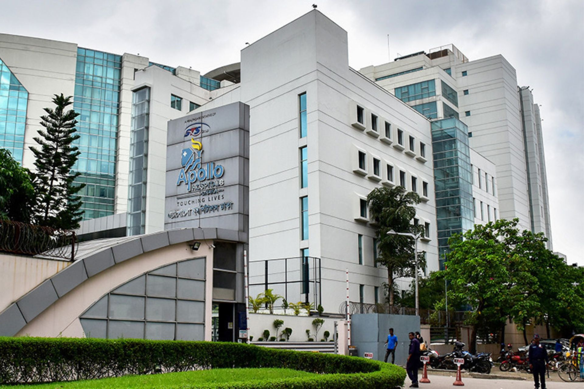 এভারকেয়ার হাসপাতাল ডাক্তার লিস্ট।